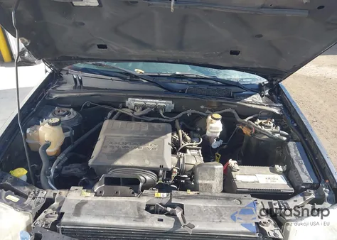 2010 Ford Escape Limited z USA, uszkodzony, nr VIN 1FMCU9EG1AKC61957